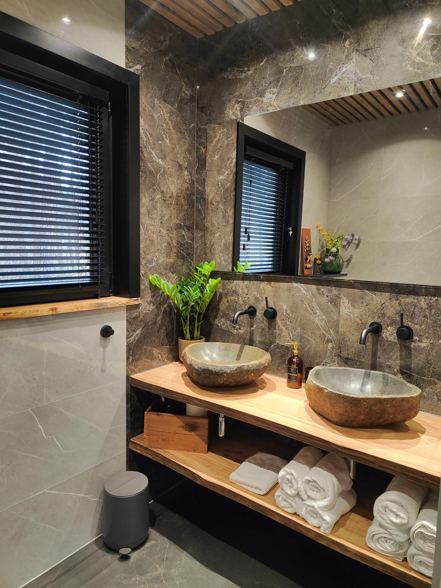 Luxe Boslodge Giethmen